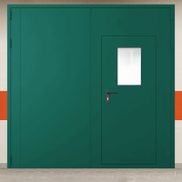 Ворота металлические двустворчатые зеленые с дверью и окном без доводчика