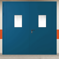 Ворота металлические двустворчатые синие с двумя окнами