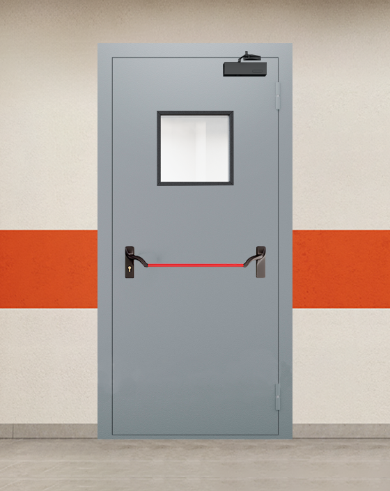 Противопожарная однопольная серая дверь EI 90 с ручкой антипаника, квадратным окном