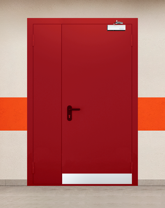 Противопожарная полуторная красная дверь EI 60 (2-го типа) с узким отбойником