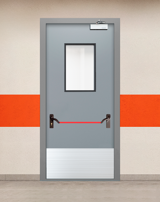 Противопожарная однопольная серая дверь EIS 60 с ручкой антипаника, прямоугольным окном, широким отбойником