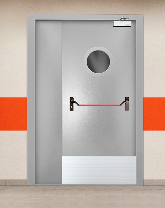 Противопожарная полуторная серая дверь порошковым напылением EI-90 с ручкой антипаника, круглым окном, широким отбойником